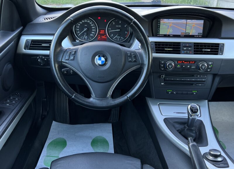 BMW SERIE 3 BMW SERIE 3 E93 CABRIOLET 330D 3.0 6 CYLINDRES 231 Cv Pack LUXE / ORIGINE FRANCE - Garan