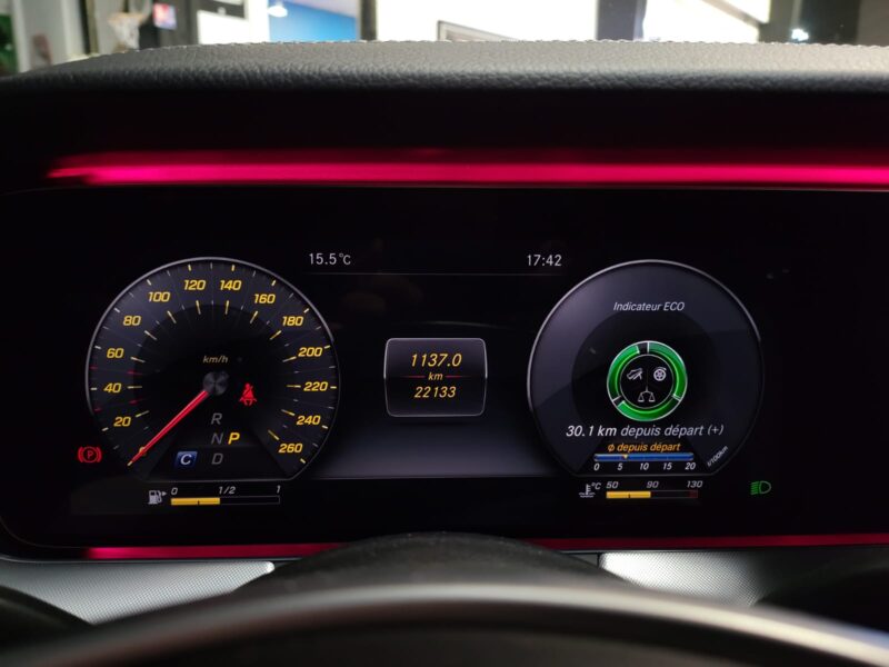 MERCEDES CLASSE E 220d  COUPE 194cv SPORTLINE Caméra , Toit Ouvrant , AppleCARPLAY , Sieges Ch