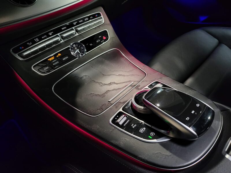 MERCEDES CLASSE E 220d  COUPE 194cv SPORTLINE Caméra , Toit Ouvrant , AppleCARPLAY , Sieges Ch