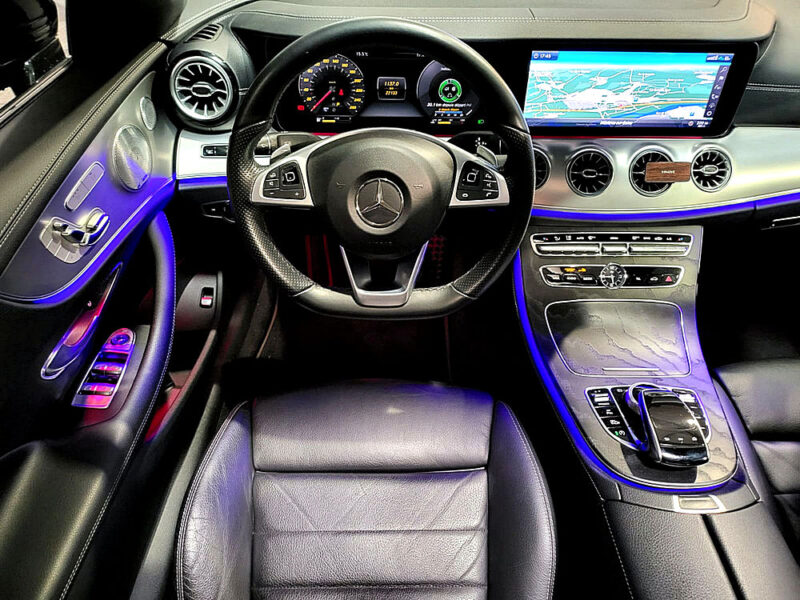 MERCEDES CLASSE E 220d  COUPE 194cv SPORTLINE Caméra , Toit Ouvrant , AppleCARPLAY , Sieges Ch