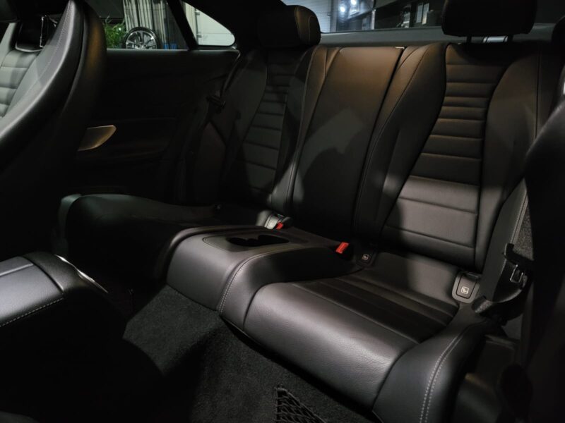 MERCEDES CLASSE E 220d  COUPE 194cv SPORTLINE Caméra , Toit Ouvrant , AppleCARPLAY , Sieges Ch