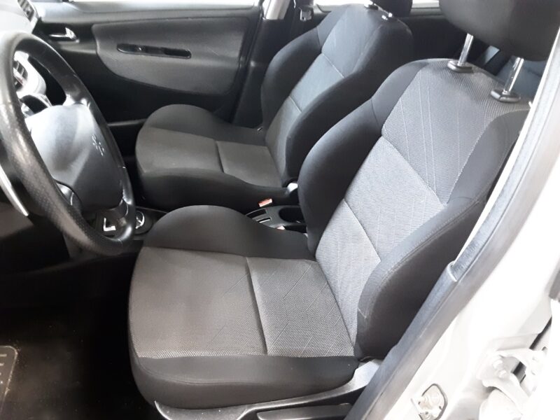 PEUGEOT 207 1ERE MAIN / BOITE AUTOMATIQUE CLIMATISAITON KIT BLUETOOTH - Garantie1an