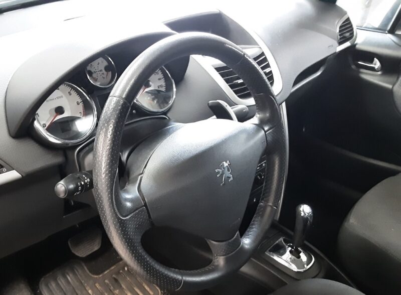 PEUGEOT 207 1ERE MAIN / BOITE AUTOMATIQUE CLIMATISAITON KIT BLUETOOTH - Garantie1an