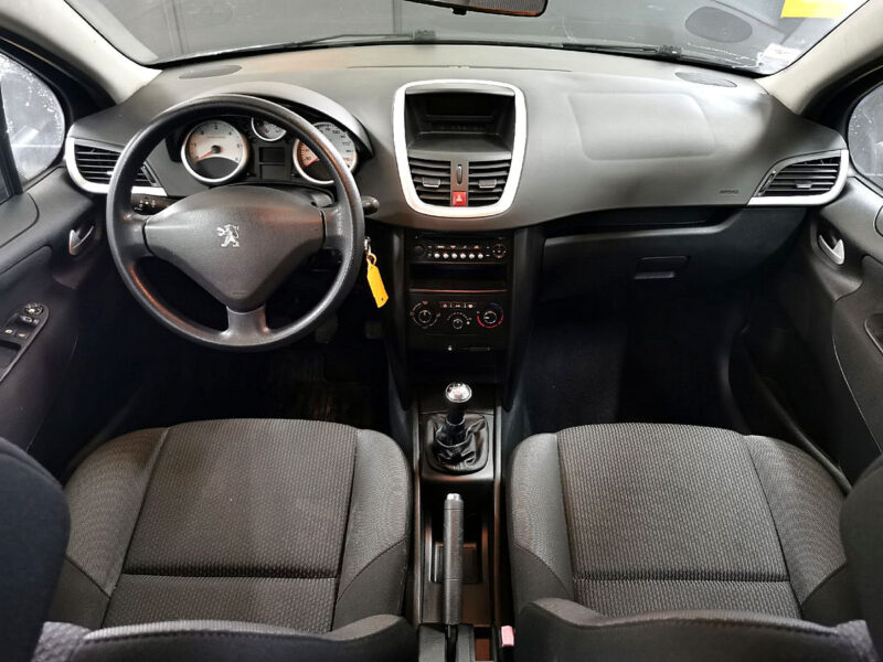 PEUGEOT 207 PHASE 1.4 HDI 70  ACTIVE  30 000 KMS