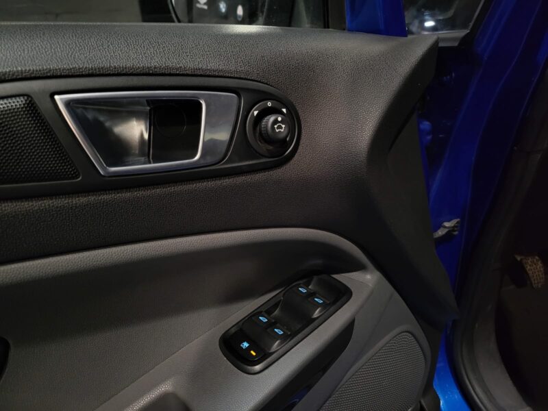 FORD ECOSPORT 1.5 TDCi 90cv 4X2 TITANIUM BVM5