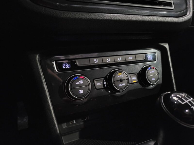 VOLKSWAGEN TIGUAN 1.4 TSi 150cv ACT CONFORTLINE+ 1er MAIN TOIT OUVRANT PANORAMIQUE / ATTELAGE ELECTR