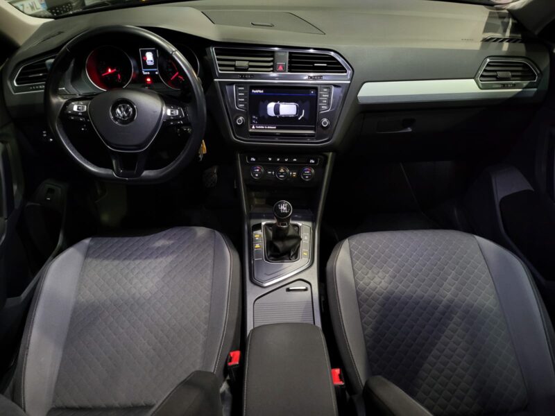 VOLKSWAGEN TIGUAN 1.4 TSi 150cv ACT CONFORTLINE+ 1er MAIN TOIT OUVRANT PANORAMIQUE / ATTELAGE ELECTR