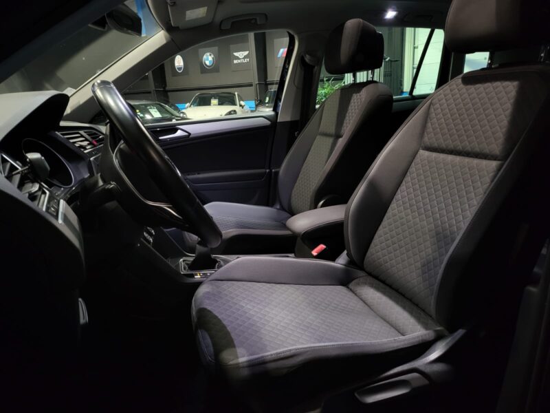 VOLKSWAGEN TIGUAN 1.4 TSi 150cv ACT CONFORTLINE+ 1er MAIN TOIT OUVRANT PANORAMIQUE / ATTELAGE ELECTR