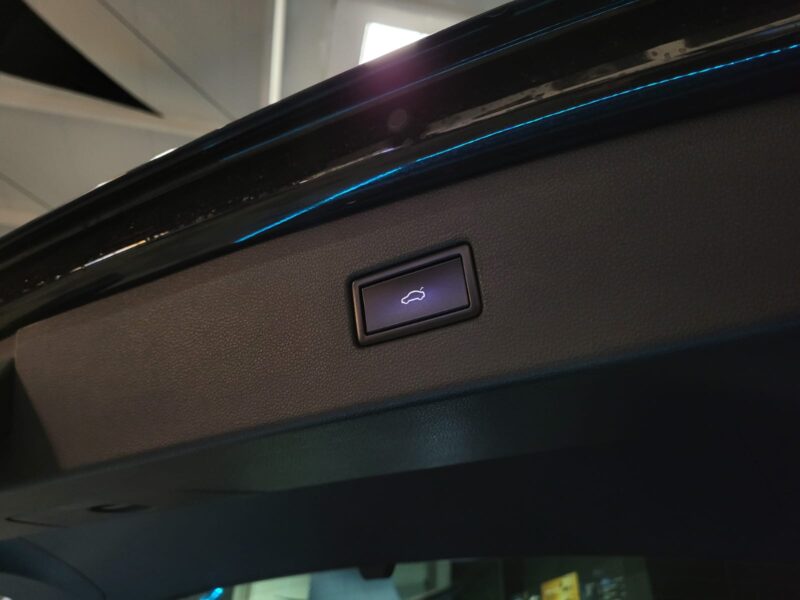 VOLKSWAGEN TIGUAN 1.4 TSi 150cv ACT CONFORTLINE+ 1er MAIN TOIT OUVRANT PANORAMIQUE / ATTELAGE ELECTR