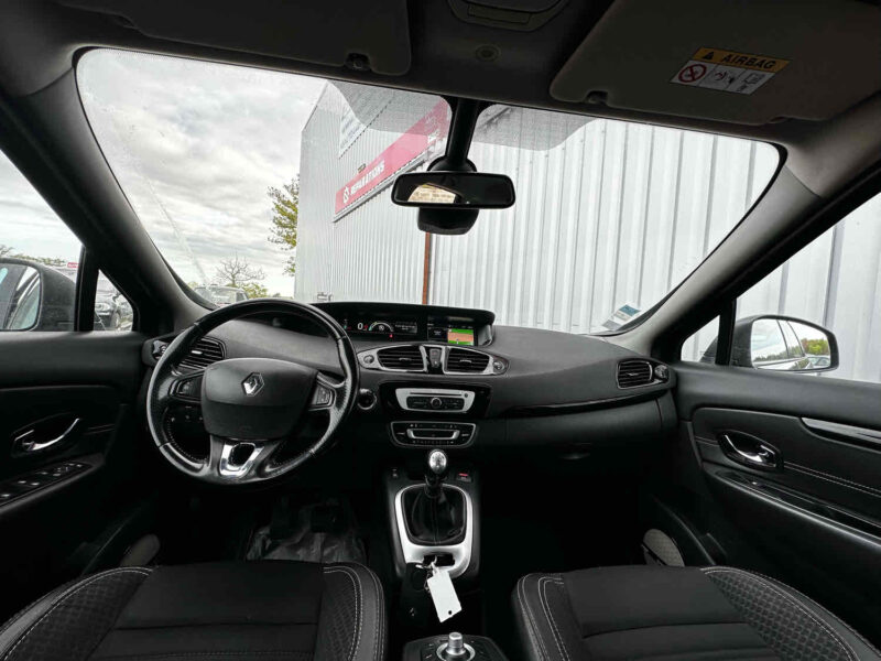 RENAULT SCÉNIC III 2014