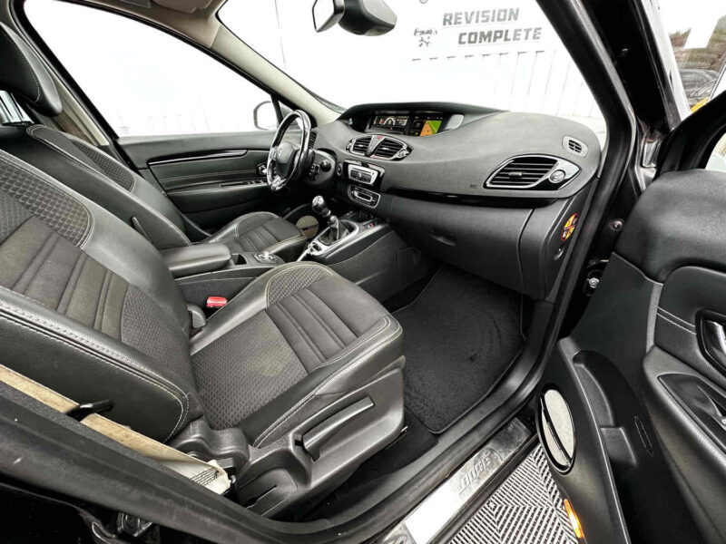 RENAULT SCÉNIC III 2014