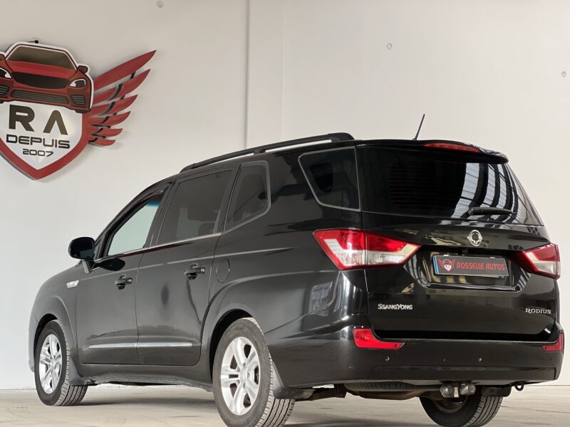SSANGYONG RODIUS 2.2 178CH AUTOMATIQUE