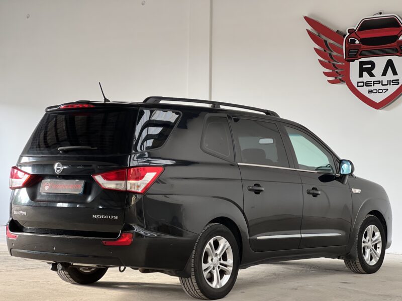 SSANGYONG RODIUS 2.2 178CH AUTOMATIQUE