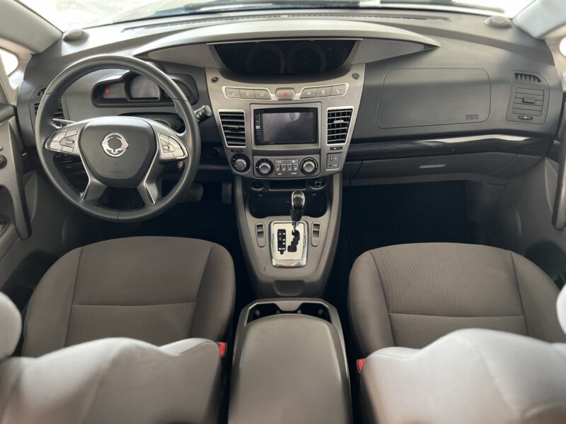 SSANGYONG RODIUS 2.2 178CH AUTOMATIQUE