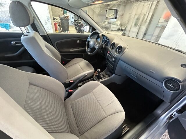 SEAT IBIZA III 1.4 16V COLLECTOR CONFORT 86cv