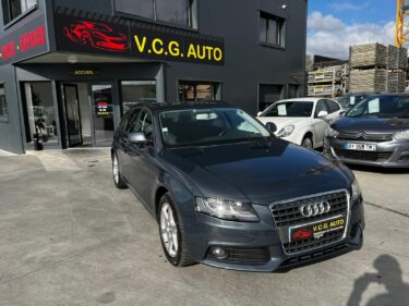 AUDI A4 B8 Avant 2.0 TDI 136 attraction