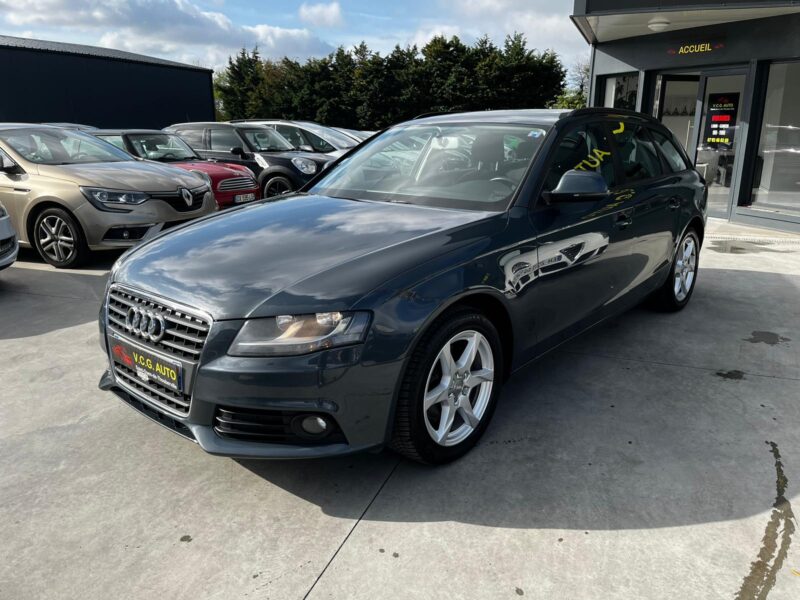 AUDI A4 B8 Avant 2.0 TDI 136 attraction