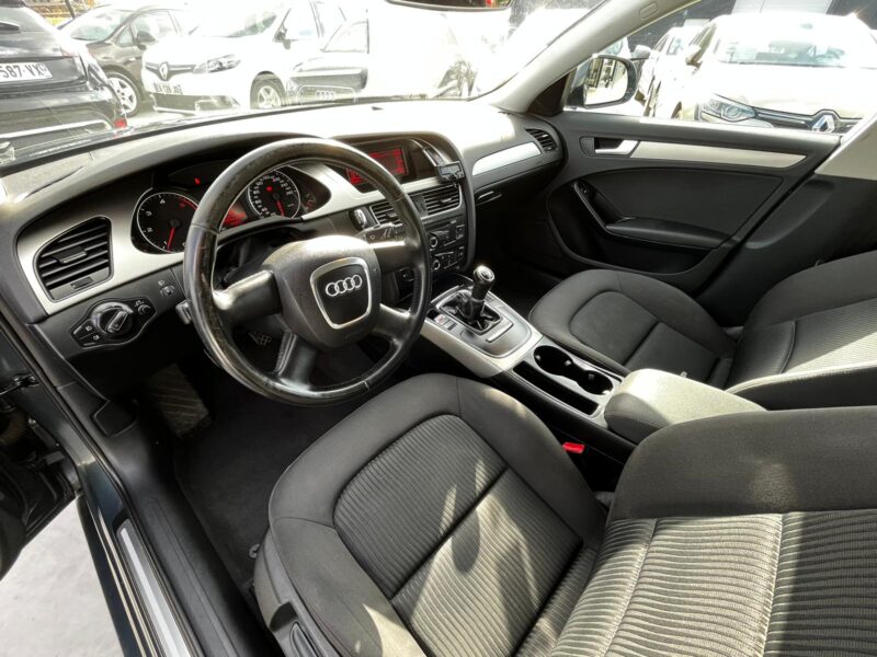 AUDI A4 B8 Avant 2.0 TDI 136 attraction