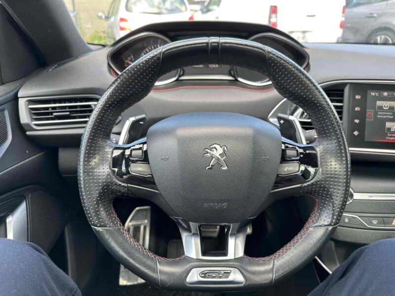 PEUGEOT 308 II 2015