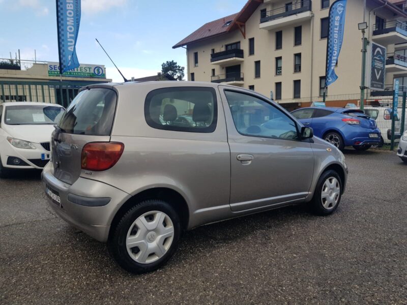 TOYOTA YARIS 1.0 VVT-i 65CV LUNA
