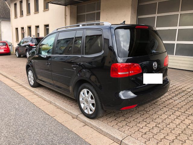 VOLKSWAGEN TOURAN1.6 TDI Cup 105CH GPS