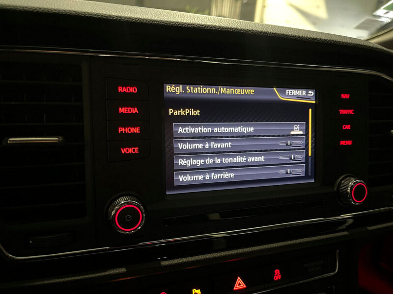 SEAT LEON 2.0 TSI 280 cv CUPRA SEAT SOUND / SIEGES SPORT / ACC