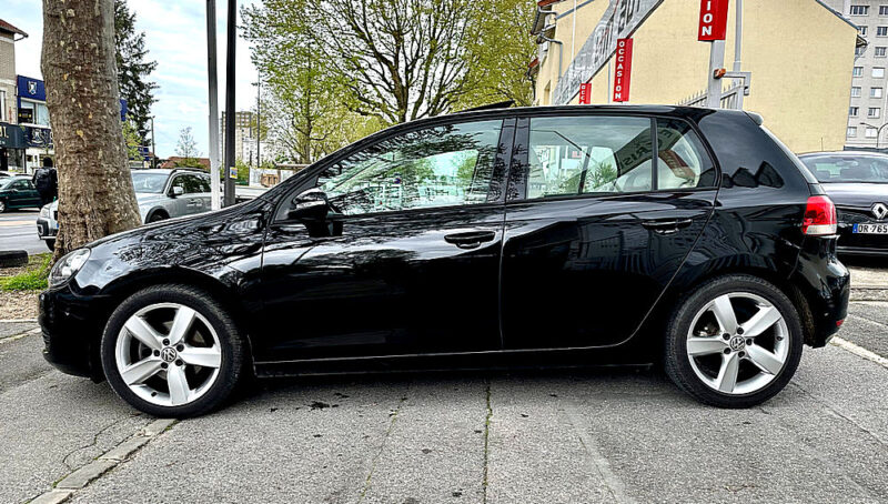 VOLKSWAGEN GOLF VI 2011