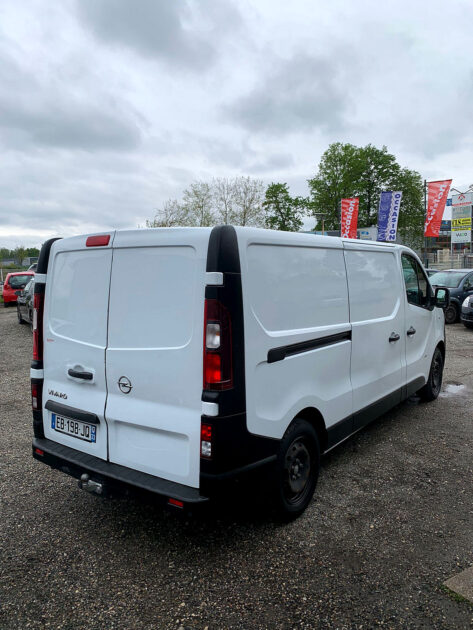 OPEL VIVARO B Camionnette 2016