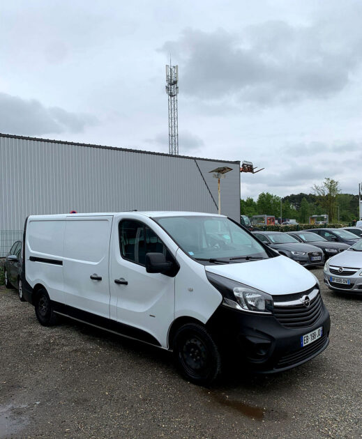 OPEL VIVARO B Camionnette 2016