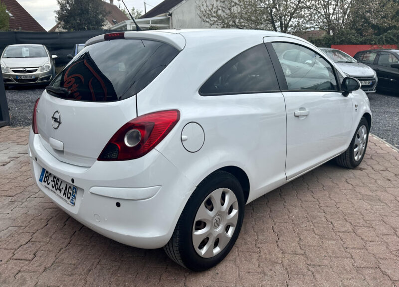 OPEL CORSA 2010