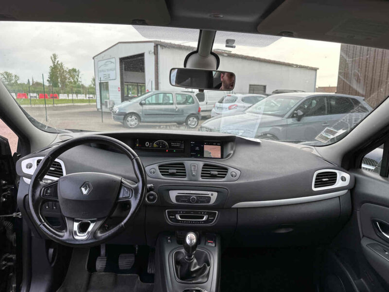 RENAULT SCÉNIC III 2014