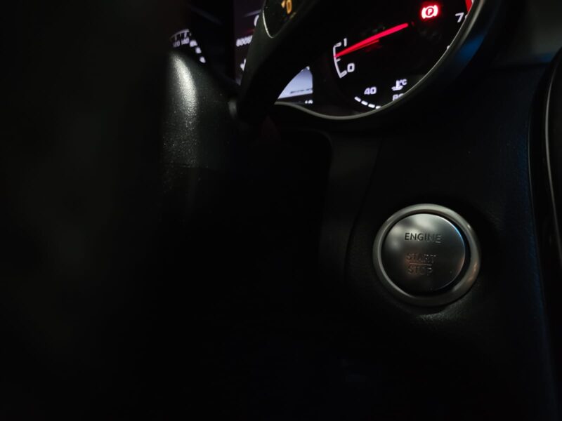 MERCEDES CLASSE C43 AMG AMG 4-matic 367cv PACK BLACK / AUDIO BURMESTER / APPLE CARPLAY