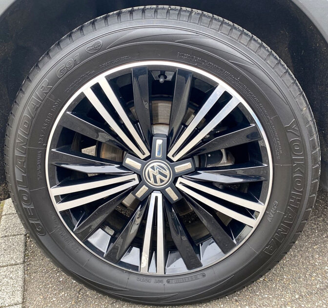 VOLKSWAGEN TIGUAN 2017