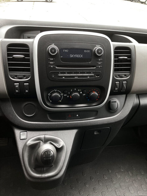 RENAULT TRAFIC III Autobus/Autocar 2015