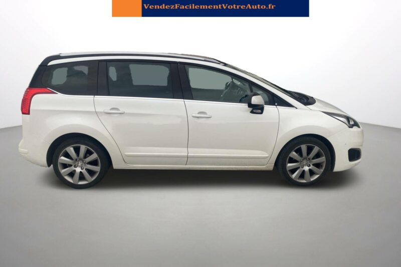 PEUGEOT 5008 ALLURE