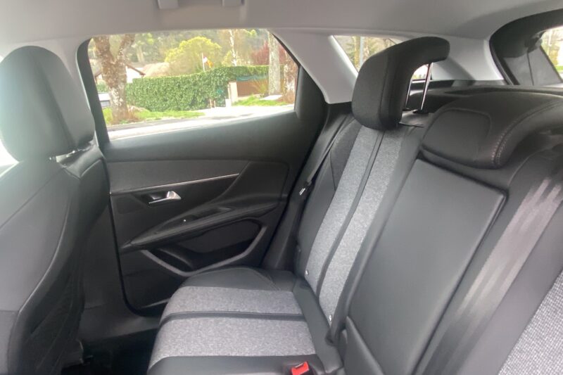 PEUGEOT 3008 2018 ALLURE BlueHDI 130ch