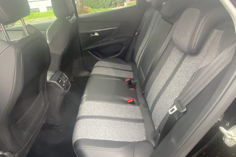 PEUGEOT 3008 2018 ALLURE BlueHDI 130ch