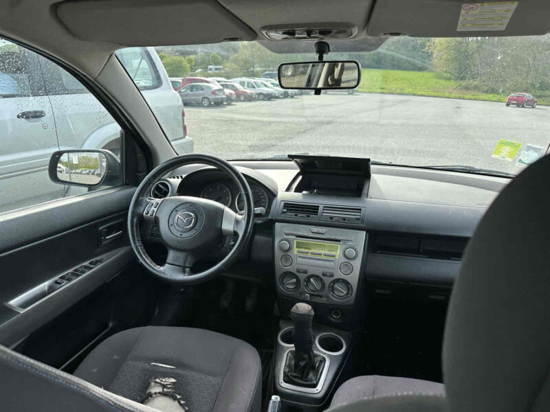 MAZDA 2 2004