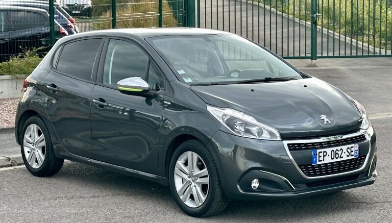 PEUGEOT  208 2017