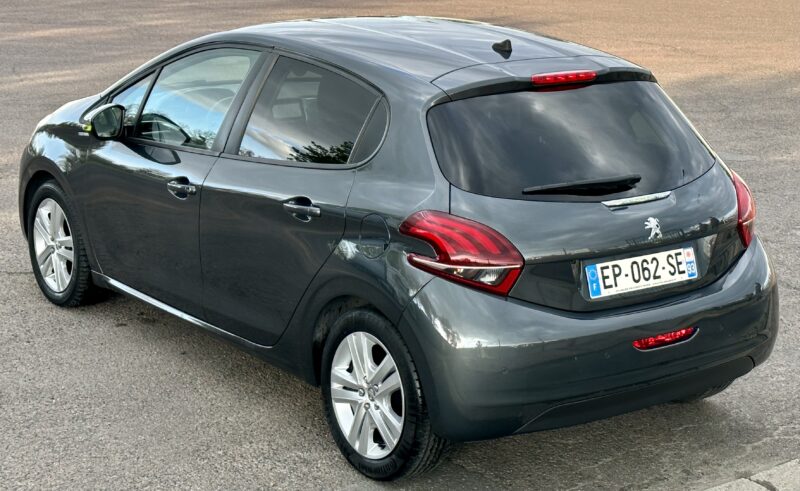 PEUGEOT  208 2017
