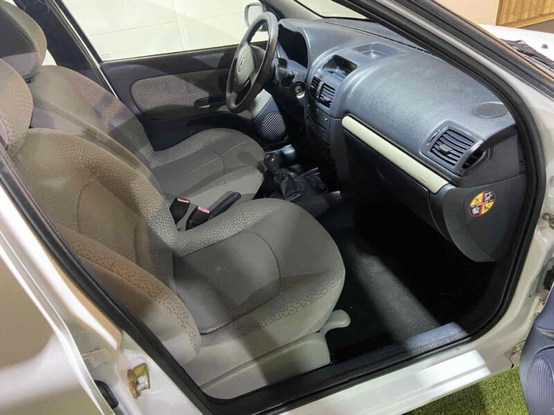 RENAULT CLIO II 2005 1.2 58cv