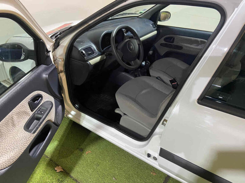 RENAULT CLIO II 2005 1.2 58cv