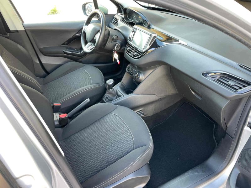 PEUGEOT 208 1.2 PureTech 82 ch Active BVM5