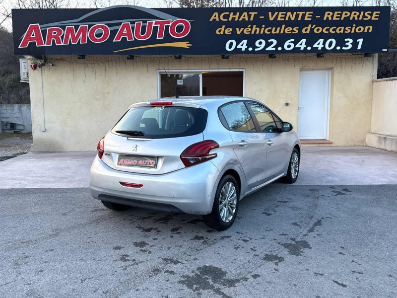 PEUGEOT 208 1.2 PureTech 82 ch Active BVM5