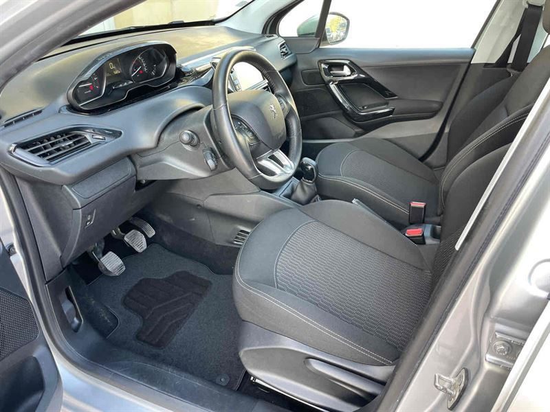 PEUGEOT 208 1.2 PureTech 82 ch Active BVM5