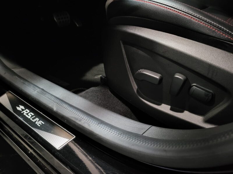 RENAULT ARKANA I 1.6 E-TECH 145cv RS-LINE 1er MAIN CARPLAY / KEYLESS / CUIR / SIEGES ELECT MEMOIR CH