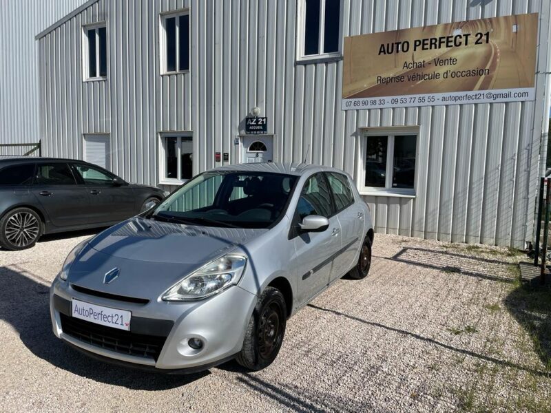 RENAULT CLIO 2010