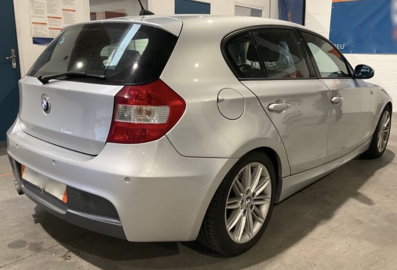 BMW SERIE 1 E87 PHASE 2 LCI 130i 3.0 6 CYLINDRES 265 PACK M SPORT / 5 Pts TOIT OUVRANT - Garantie1an