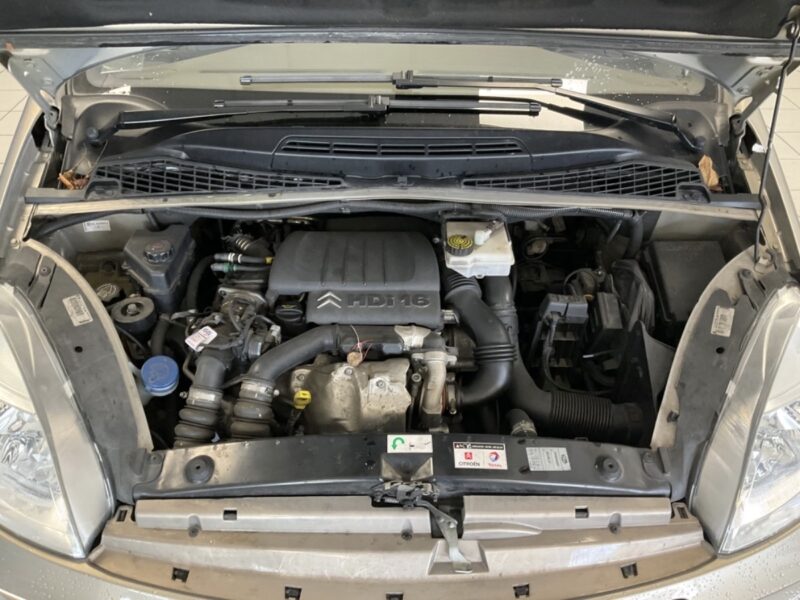 CITROEN PICASSO XSARA 1.6 HDI 90 1ERE MAIN EXCLUSIVE / 82 200 Kms TOIT OUVRANT ATTELAGE Garantie1an
