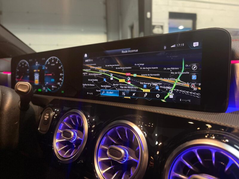 MERCEDES CLA 250 e 218cv Pack AMG Toit Ouvrant , Caméra , Siege électrique , 